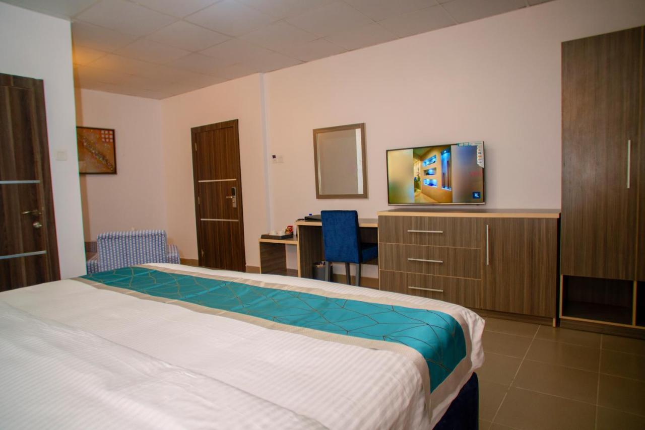 Riviera Suites Lagos Ngoại thất bức ảnh