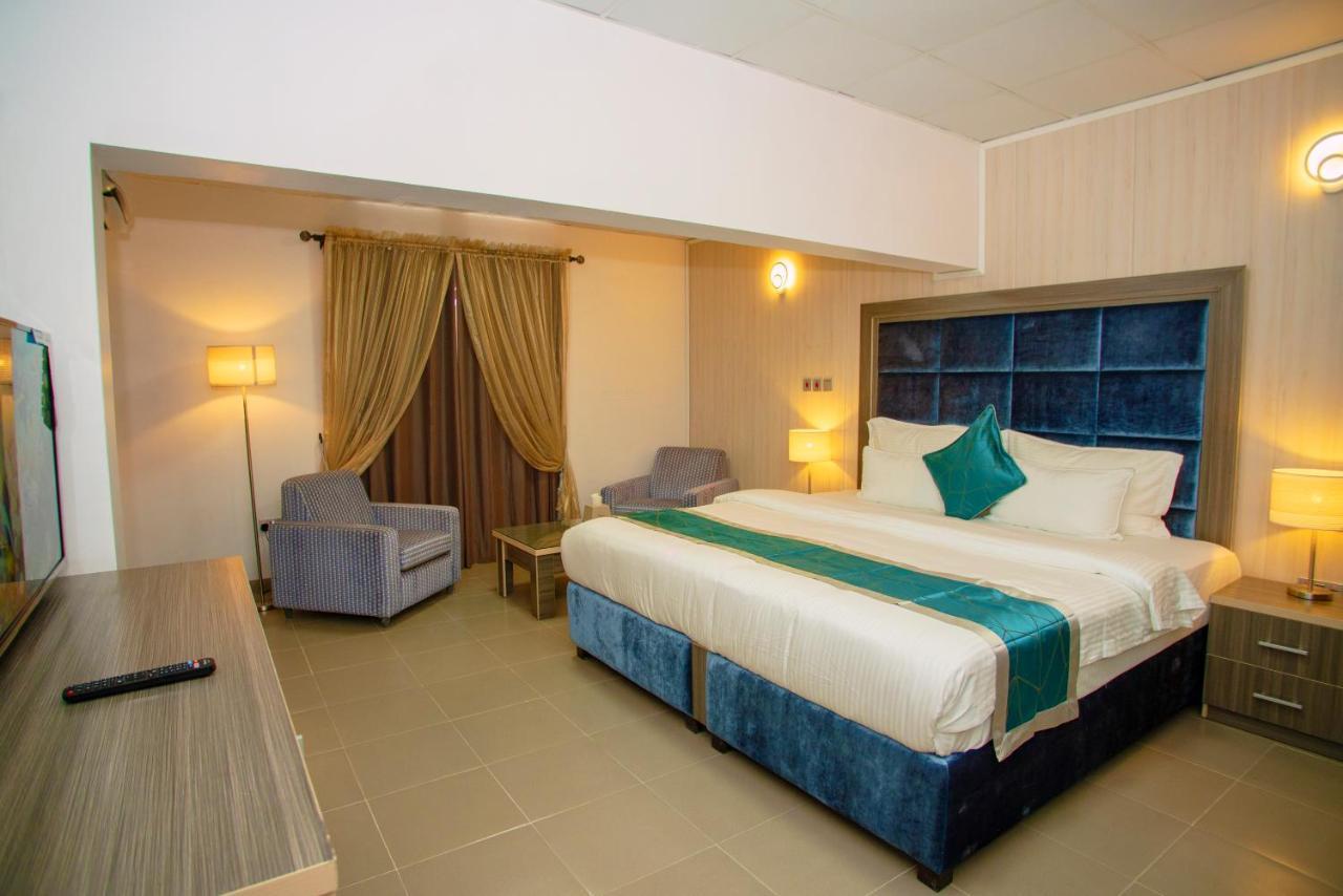 Riviera Suites Lagos Ngoại thất bức ảnh